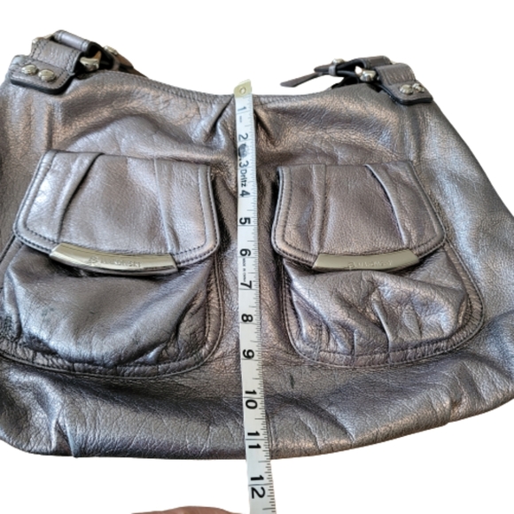 🚩SOLD🚩💥 B. MAKOWSKY LARGE SILVER METALLIC GENUINE LEATHER SHOULDER BAG - Picture 4 of 17